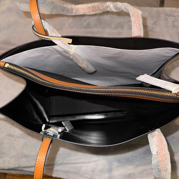 Marc Jacobs Grind Colorblock Leather Tote Bag in Smoked Almond Multi - Picture 8 of 10